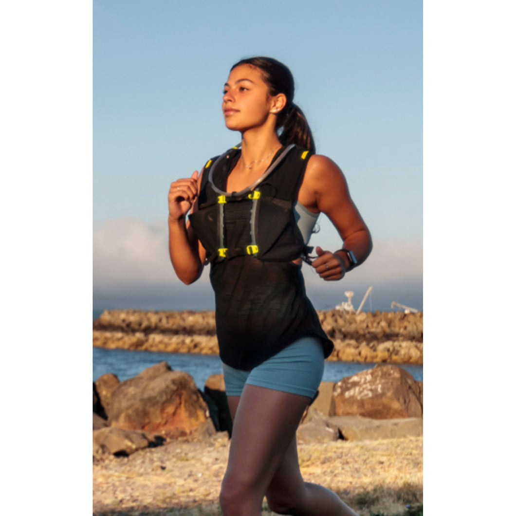 Amphipod PureRun® FreeForm Soft-Tech™ 1.5L Reservoir Vest