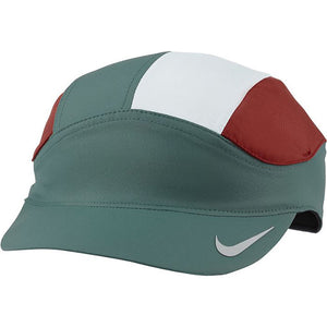 Nike Tailwind Fast Cap